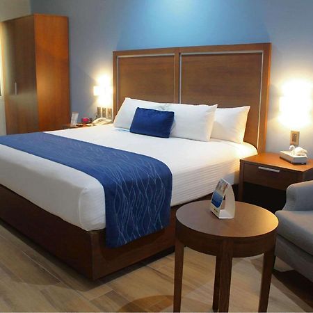Comfort Inn Monterrey Norte San Nicolas de los Garza Exterior photo
