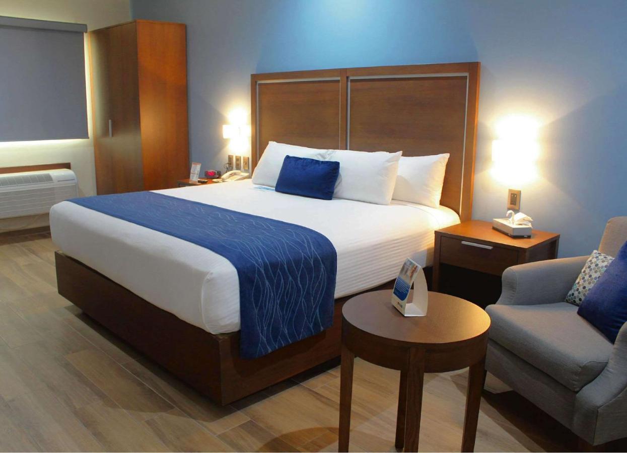 Comfort Inn Monterrey Norte San Nicolas de los Garza Exterior photo