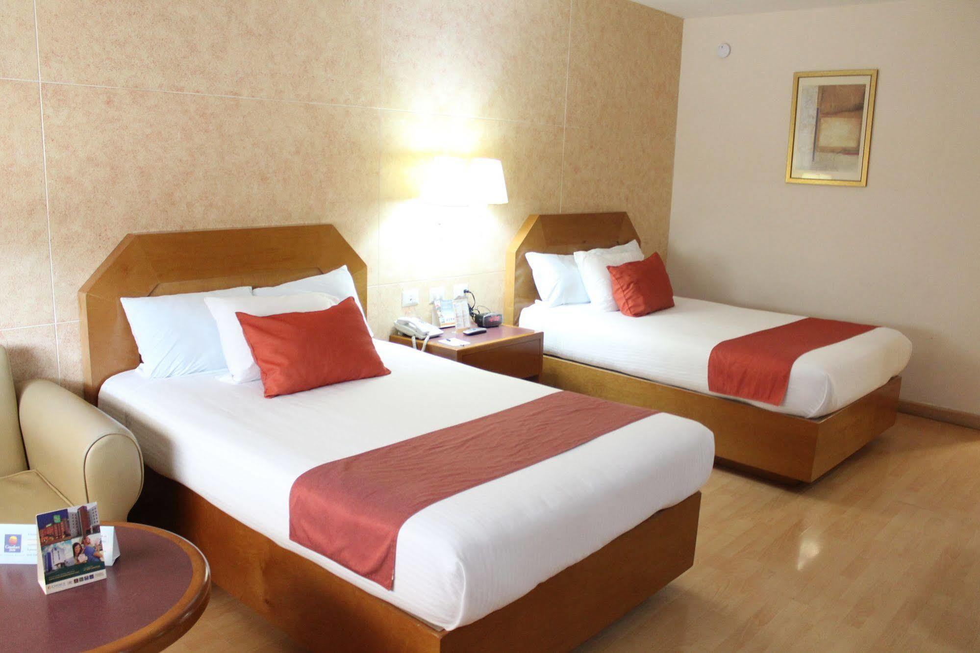 Comfort Inn Monterrey Norte San Nicolas de los Garza Exterior photo